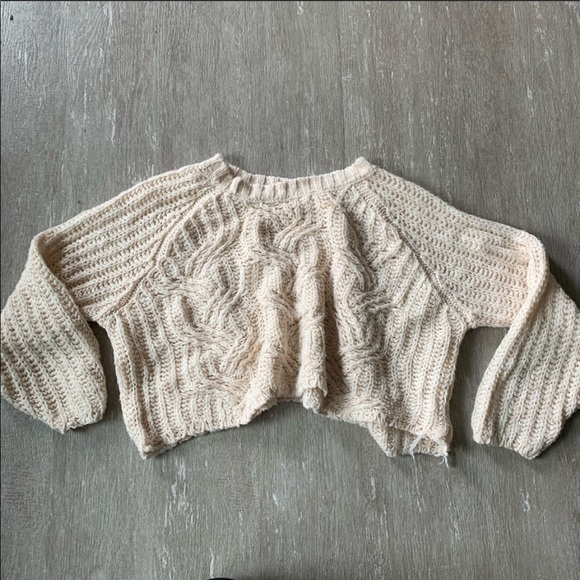 Kimchi Blue Cropped Cream Sweater - Picture 2 of 6